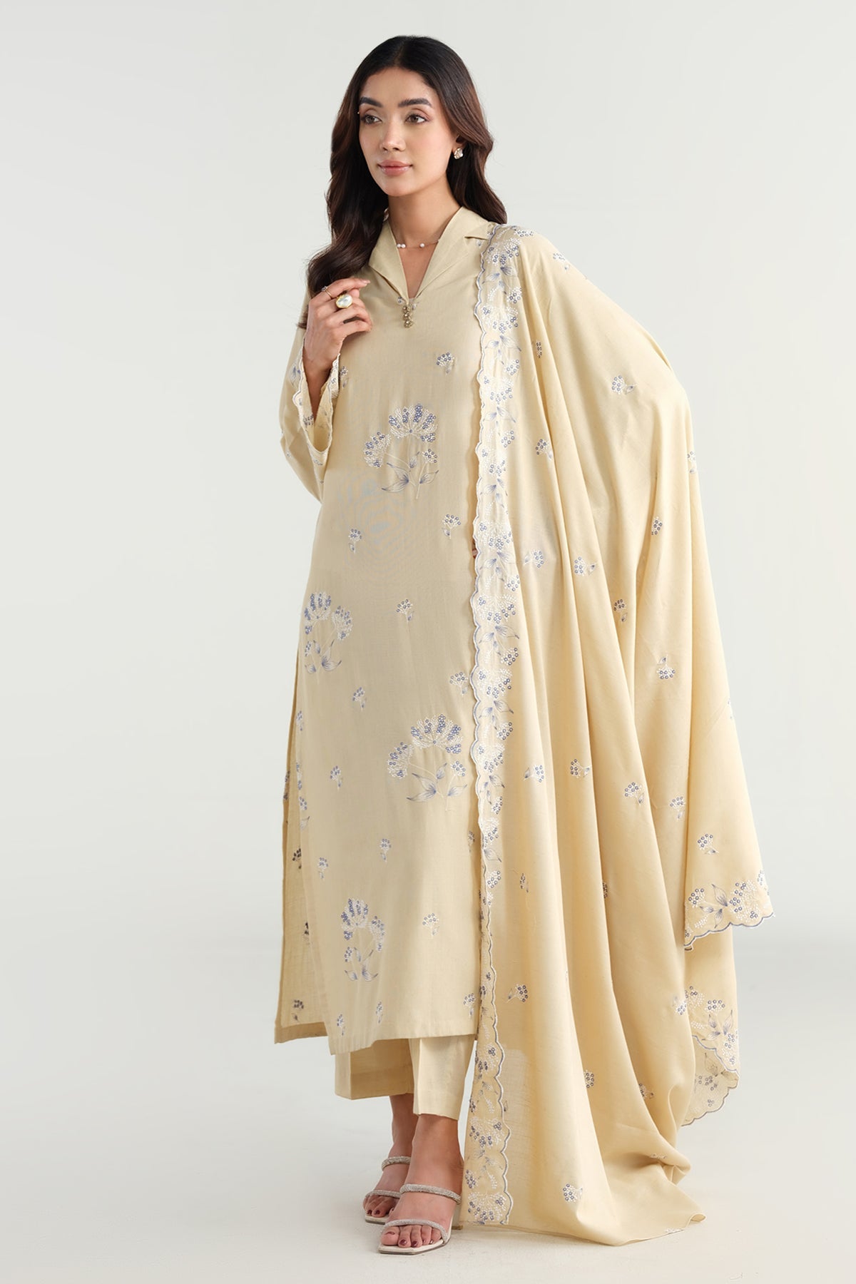 4 Piece - Embroidered Suit - E1640