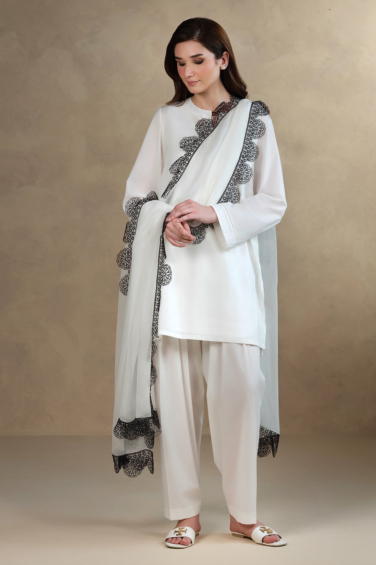 Embroidered Dupatta - MC1811