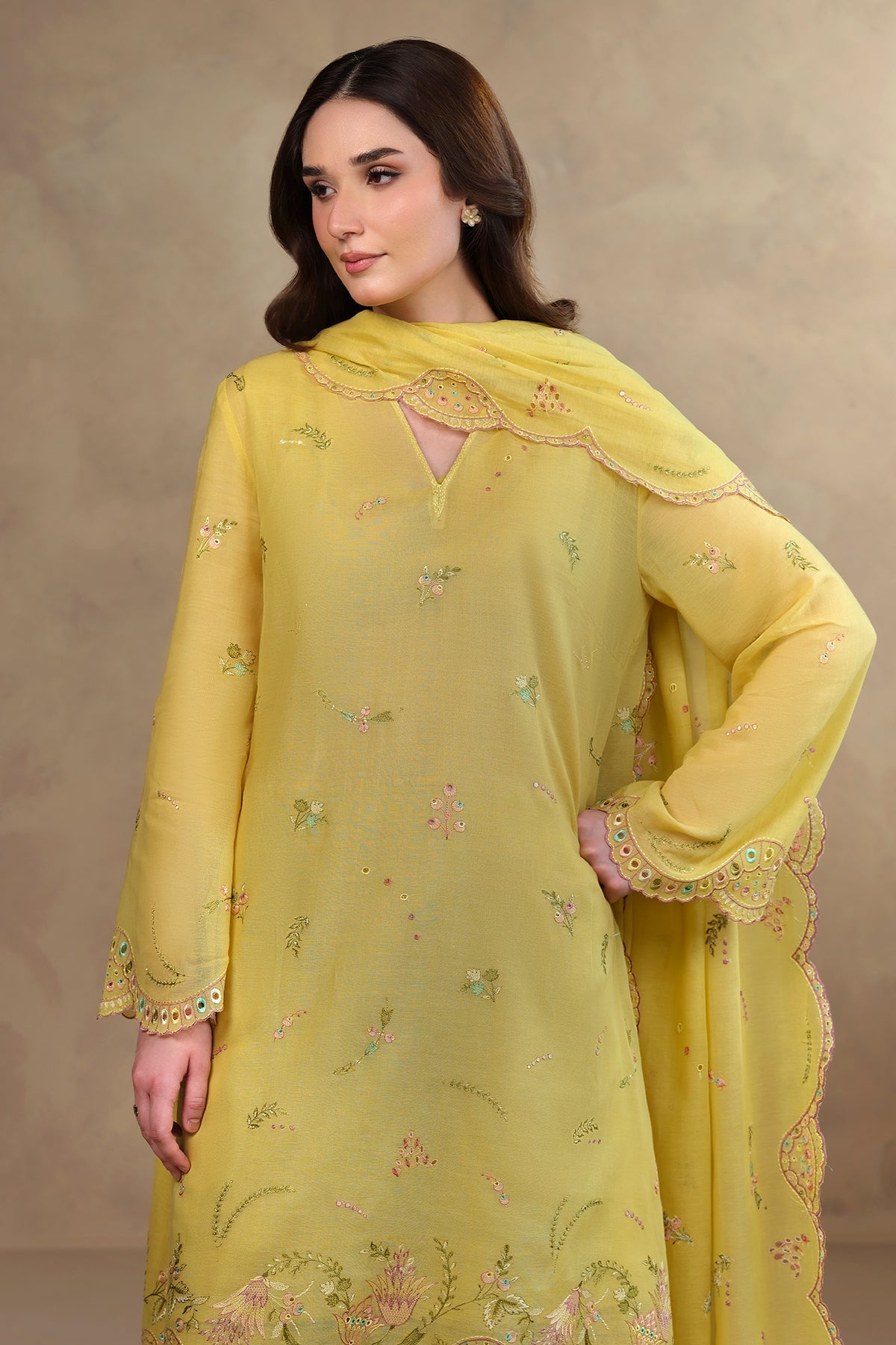 4 Piece - Embroidered Suit - MC1806
