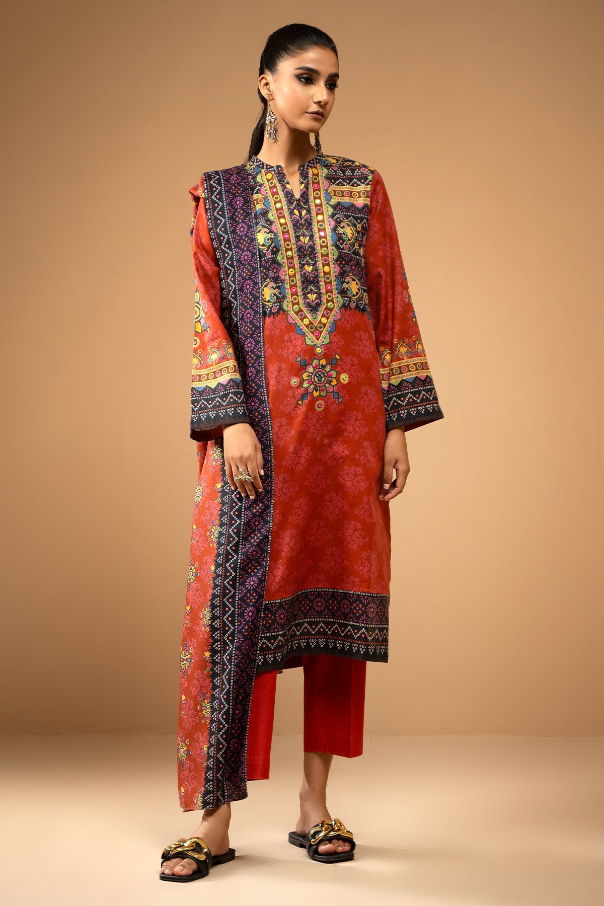3 Piece - Printed Khaddar Suit