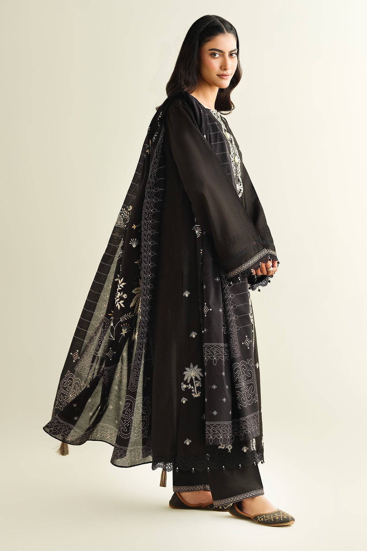2 Piece - Embroidered Suit - C6127