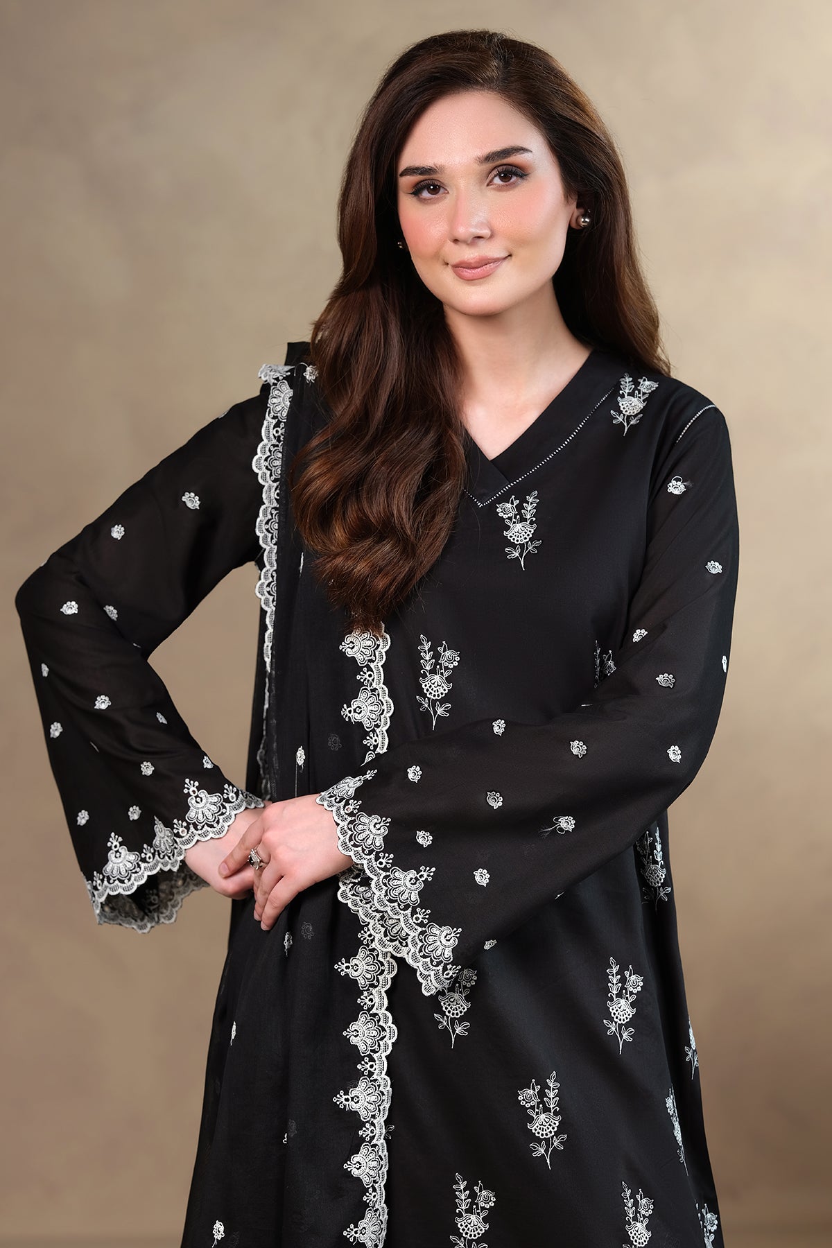4 Piece - Embroidered Suit - MC1827