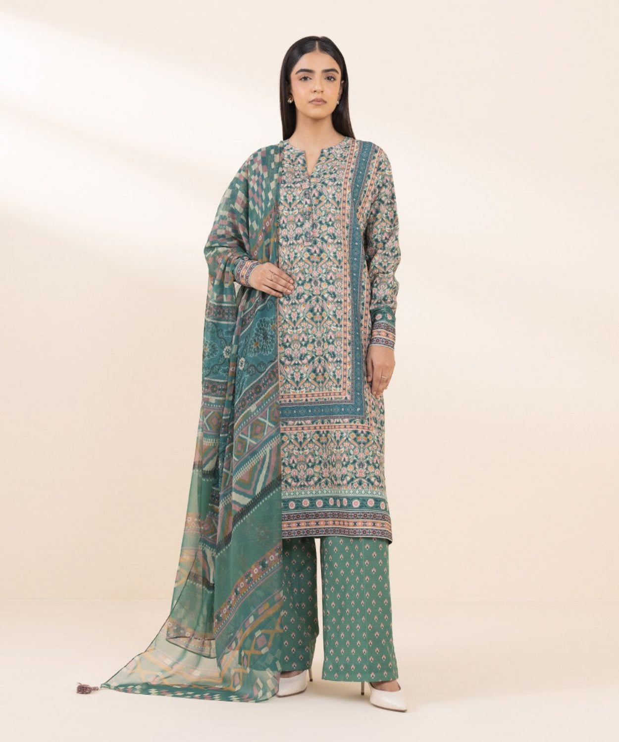 Printed Winter Khaddar Unstitched Suit.