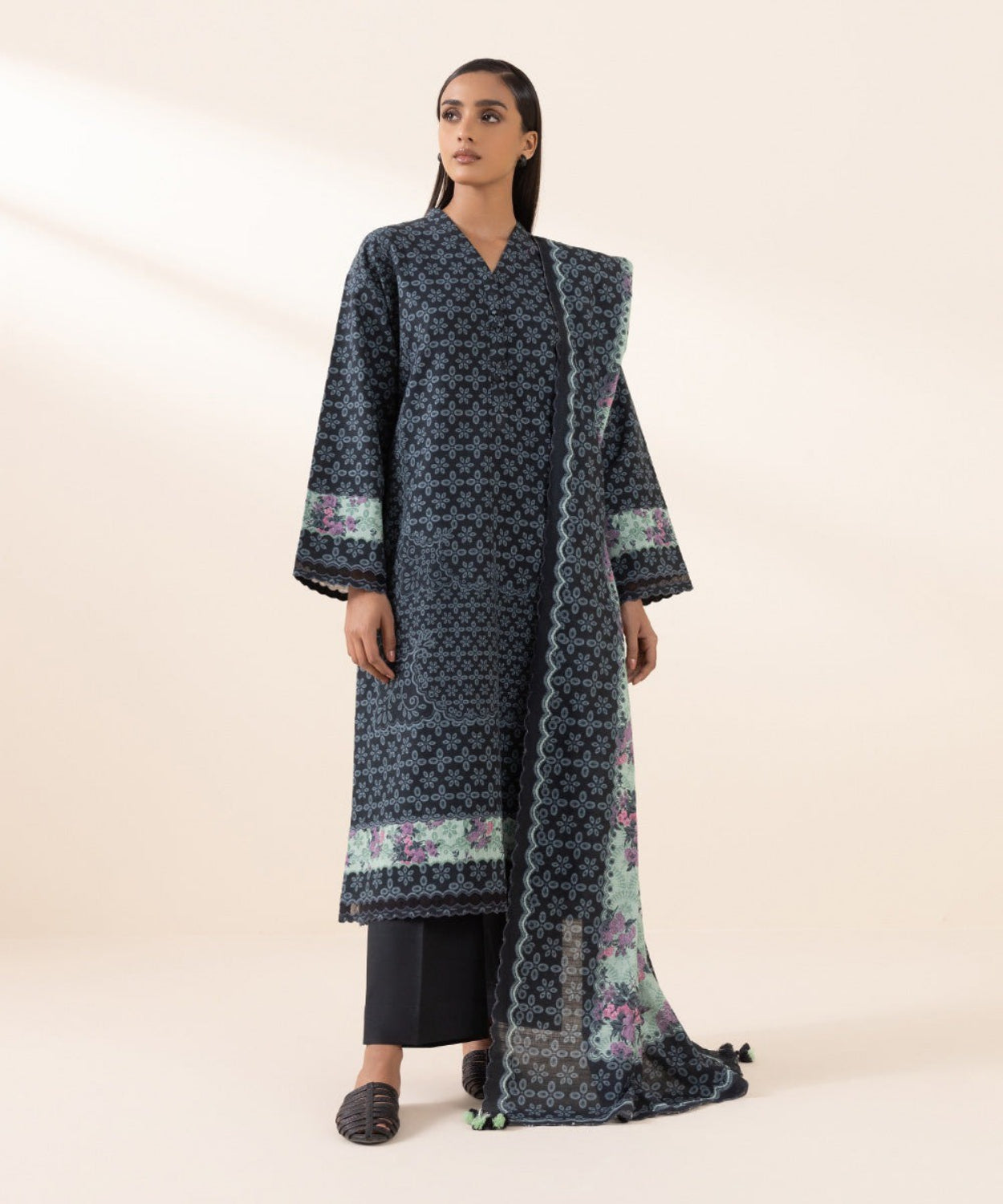 Printed Winter Khaddar Unstitched Suit.