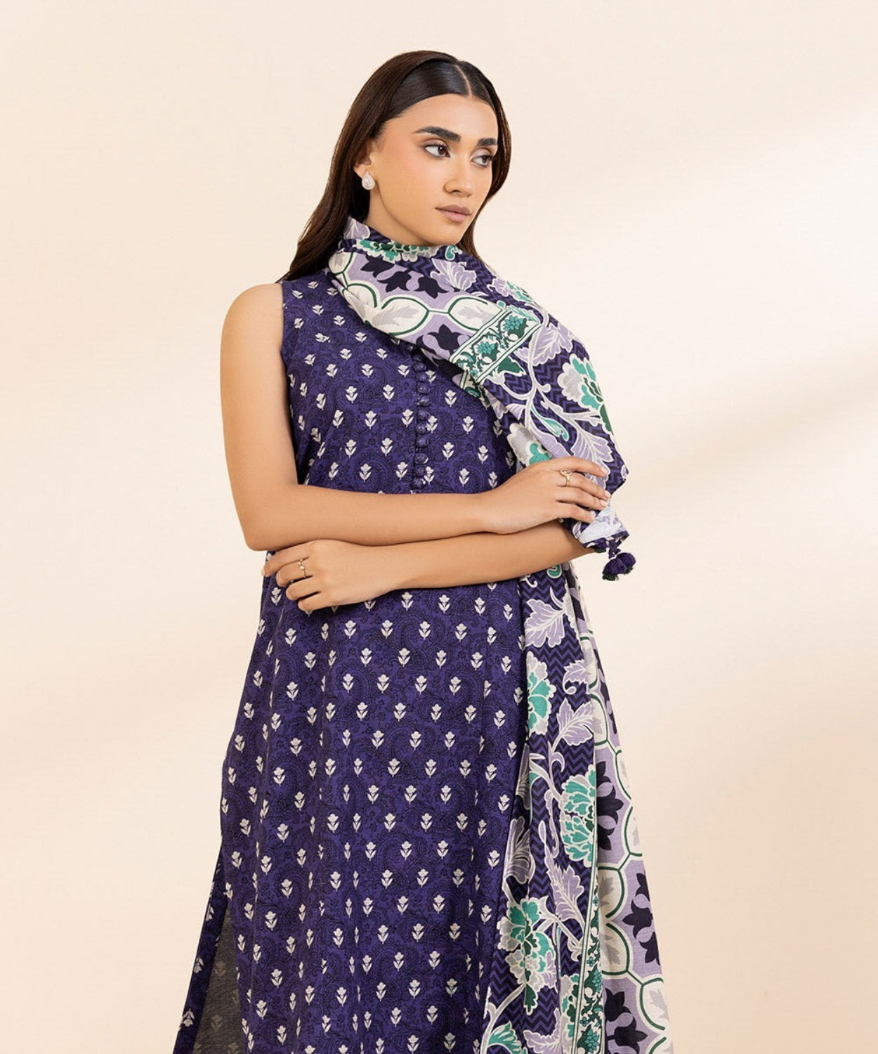 Printed Winter Khaddar Unstitched Suit.
